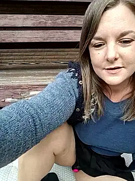 SwedishJennifer online show from April 17, 12:30 pm