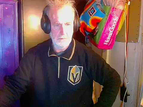 Snapshot of Sweet_Sexy1963 chatting on February 9, 9:37 am Sweet Sexy1963 online show from February 9, 9:37 am