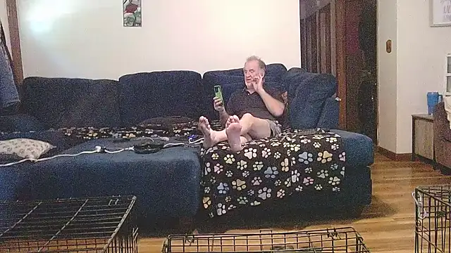 Snapshot of Sweet_Sexy1963 chatting on September 30, 5:51 pm Sweet Sexy1963 online show from September 30, 5:51 pm