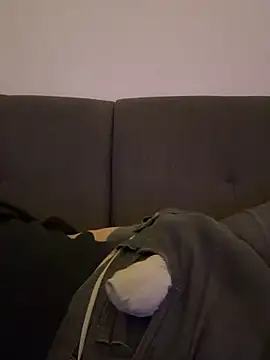 LionBoy1976 online show from November 2, 5:32 am