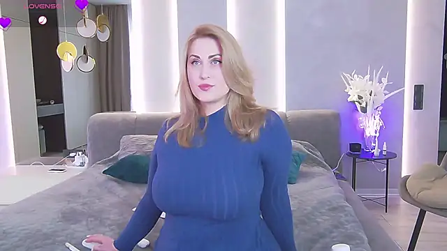 Snapshot of Sinful_Eyes chatting on March 11, 2:51 pm Sinful Eyes online show from March 11, 2:51 pm