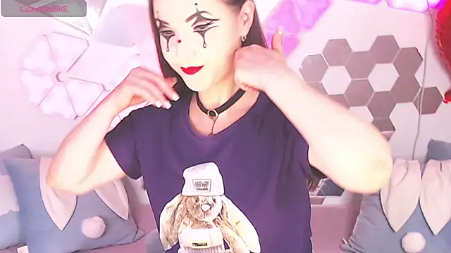 LexiKiss online show from March 7, 6:02 am