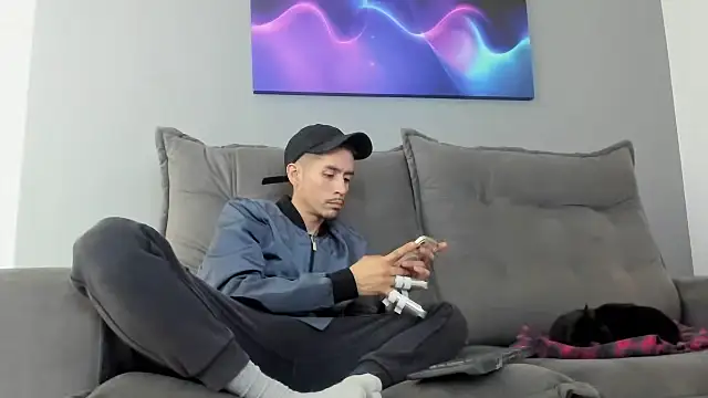 AyJeeEm online show from October 22, 5:13 pm