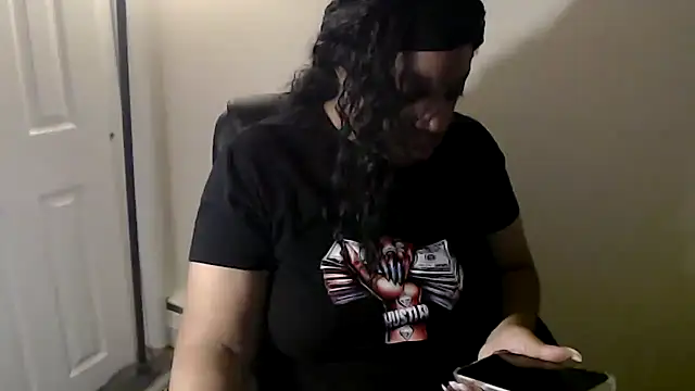 Snapshot of Sexymona1218 chatting on April 26, 5:49 am Sexymona1218 online show from April 26, 5:49 am