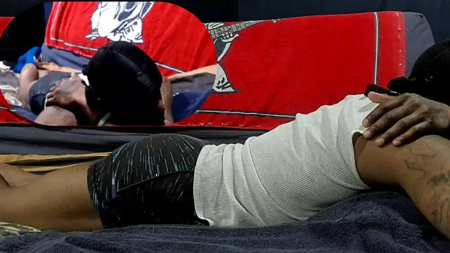 Snapshot of iBreakHeartz chatting on January 11, 2:25 pm iBreakHeartz online show from January 11, 2:25 pm