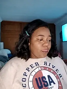 Snapshot of Daddys_girl1 chatting on September 13, 1:38 am Daddys girl1 online show from September 13, 1:38 am