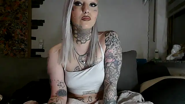 RoxxyInk online show from April 28, 10:04 pm