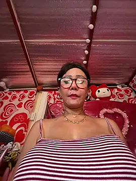 sweetieme online show from March 24, 1:32 am