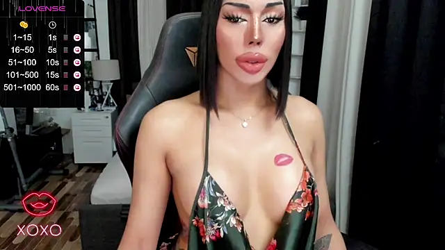 Forever MissCandace online show from February 23, 11:47 pm