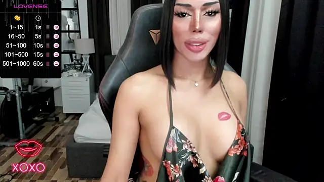 Forever MissCandace online show from March 21, 7:33 am