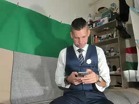 viraglaci18xh online show from October 22, 8:36 am