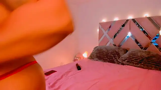 Snapshot of dulce_doll1 chatting on May 14, 1:34 am dulce doll1 online show from May 14, 1:34 am