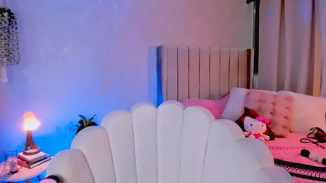 Snapshot of dulce_doll1 chatting on July 14, 3:33 am dulce doll1 online show from July 14, 3:33 am