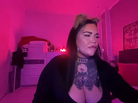 Snapshot of _MelinaCurves_ chatting on January 26, 8:56 pm  MelinaCurves  online show from January 26, 8:56 pm