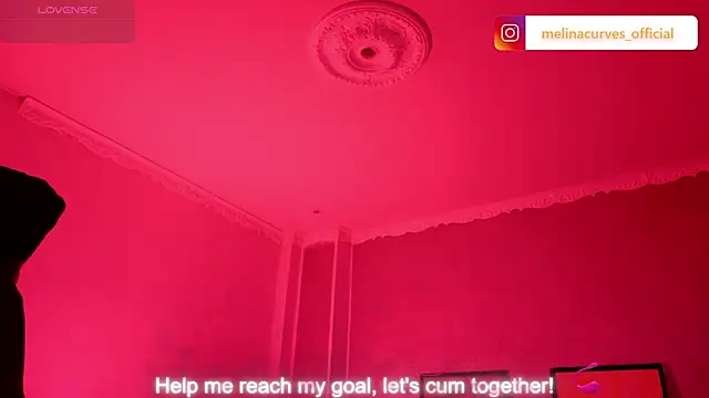 Snapshot of _MelinaCurves_ chatting on February 18, 12:48 am  MelinaCurves  online show from February 18, 12:48 am