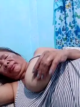 sexylizzy4u online show from December 13, 9:20 pm