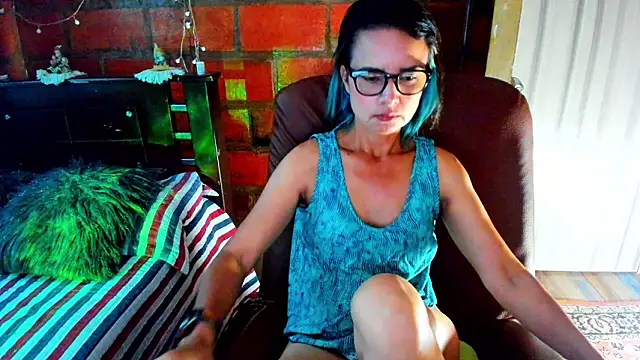 BrianaGarner online show from March 25, 7:53 pm