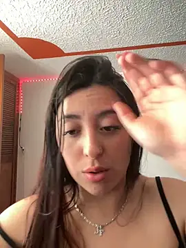 Snapshot of Sofhi_corolinne31 chatting on December 6, 9:46 pm Sofhi corolinne31 online show from December 6, 9:46 pm