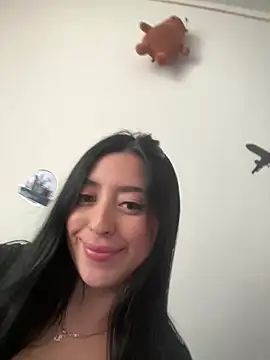 Snapshot of Sofhi_corolinne31 chatting on December 10, 9:54 pm Sofhi corolinne31 online show from December 10, 9:54 pm