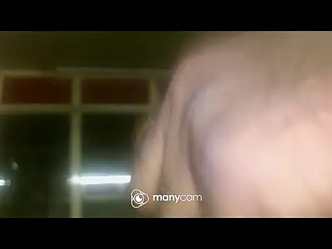 Snapshot of jikh13 chatting on October 11, 4:05 pm jikh13 online show from October 11, 4:05 pm