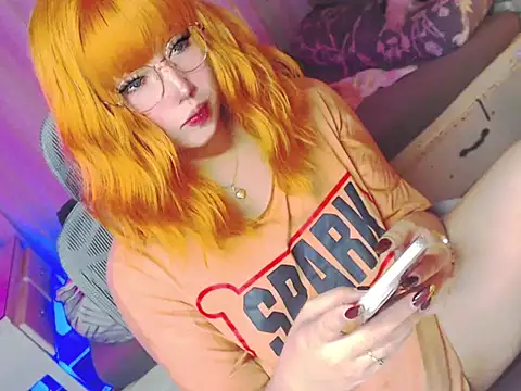 Snapshot of HOTnWILDalice chatting on May 7, 9:58 am HOTnWILDalice online show from May 7, 9:58 am