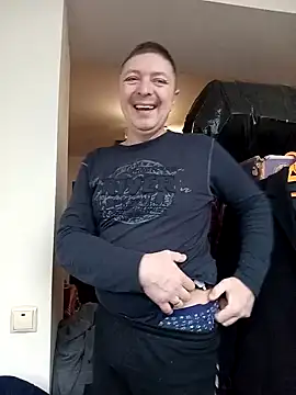 Snapshot of Pokaz2020 chatting on December 18, 9:14 am Pokaz2020 online show from December 18, 9:14 am