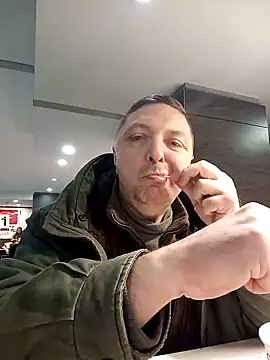 Snapshot of Pokaz2020 chatting on December 24, 5:55 pm Pokaz2020 online show from December 24, 5:55 pm