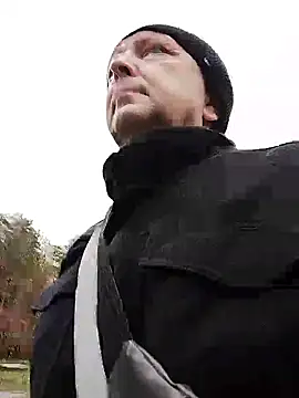 Snapshot of Pokaz2020 chatting on October 25, 7:05 am Pokaz2020 online show from October 25, 7:05 am