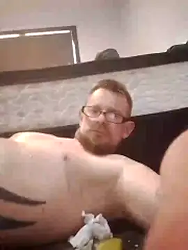 Snapshot of Skody31 chatting on April 27, 1:03 am Skody31 online show from April 27, 1:03 am