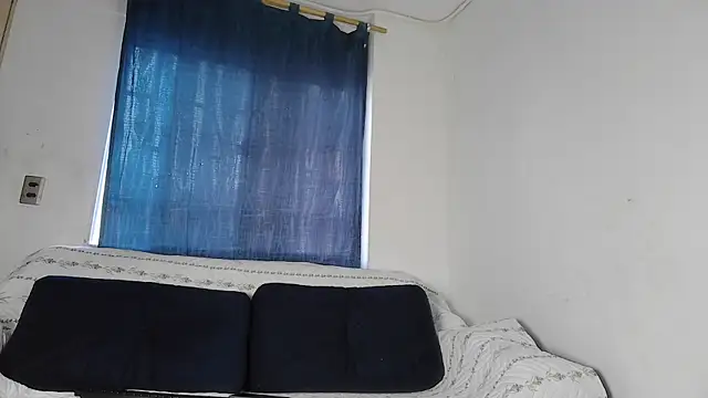 Snapshot of luna_sexxy chatting on February 12, 7:53 pm luna sexxy online show from February 12, 7:53 pm