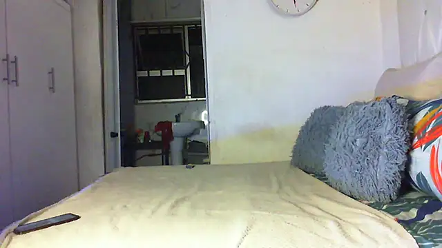 Snapshot of SQUITBOOTY chatting on January 24, 1:45 am SQUITBOOTY online show from January 24, 1:45 am