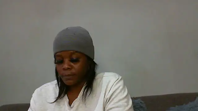 Snapshot of SQUITBOOTY chatting on February 18, 10:27 am SQUITBOOTY online show from February 18, 10:27 am