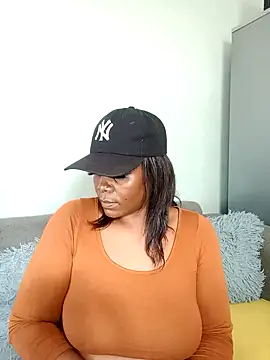 Snapshot of SQUITBOOTY chatting on March 14, 5:59 am SQUITBOOTY online show from March 14, 5:59 am