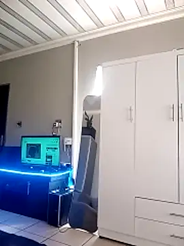 Snapshot of SQUITBOOTY chatting on November 28, 8:50 am SQUITBOOTY online show from November 28, 8:50 am