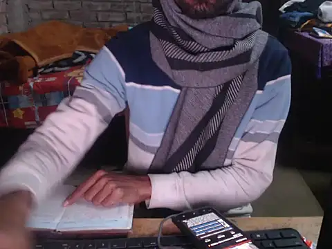 ThethunderPo online show from February 2, 2:43 am