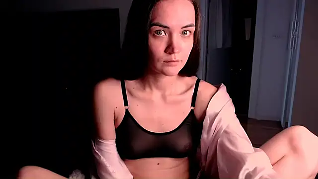 EvelynGG online show from February 5, 2:00 pm