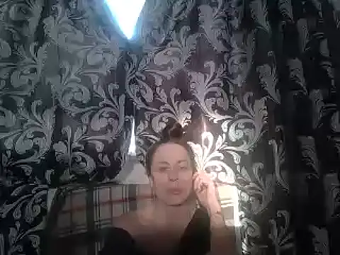 Snapshot of LindaStarS chatting on February 12, 2:10 pm LindaStarS online show from February 12, 2:10 pm