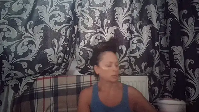 Snapshot of LindaStarS chatting on September 26, 4:38 am LindaStarS online show from September 26, 4:38 am