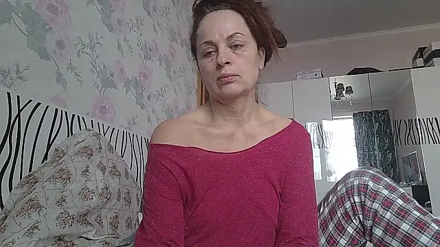 LindaStarS online show from April 11, 5:45 am