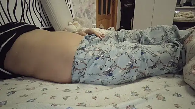 LindaStarS online show from April 15, 6:37 pm