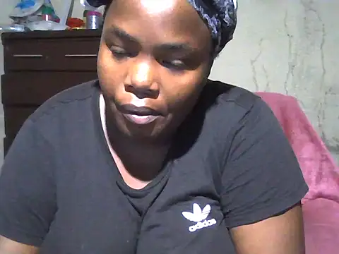 sexybigboobz online show from December 21, 12:40 am