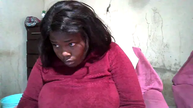 sexybigboobz online show from July 11, 4:48 am