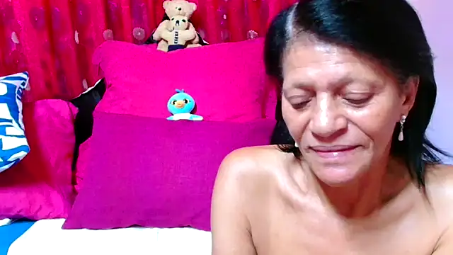 SLUTTYROXY online show from September 13, 5:18 am