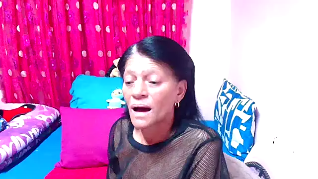 SLUTTYROXY online show from November 16, 5:40 pm