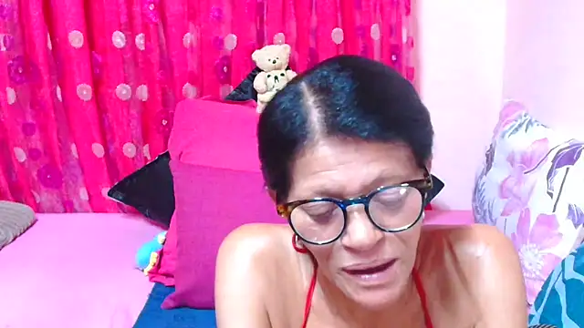 Snapshot of SLUTTYROXY chatting on February 18, 8:38 pm SLUTTYROXY online show from February 18, 8:38 pm