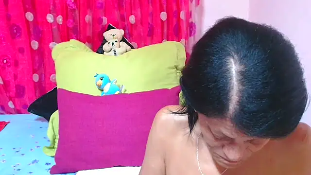 Snapshot of SLUTTYROXY chatting on February 24, 6:28 pm SLUTTYROXY online show from February 24, 6:28 pm