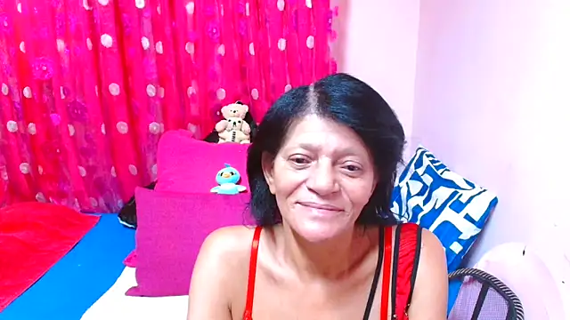 Snapshot of SLUTTYROXY chatting on March 1, 10:50 am SLUTTYROXY online show from March 1, 10:50 am