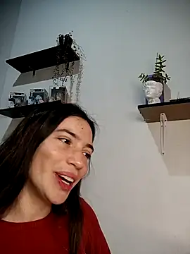 Snapshot of loveuu-bae chatting on December 18, 12:21 am loveuu-bae online show from December 18, 12:21 am