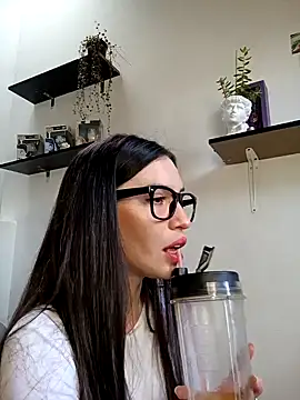 Snapshot of loveuu-bae chatting on January 17, 9:06 pm loveuu-bae online show from January 17, 9:06 pm