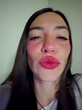 Snapshot of loveuu-bae chatting on September 11, 12:11 am loveuu-bae online show from September 11, 12:11 am